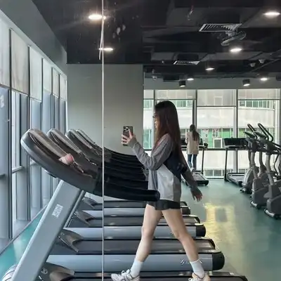 熊梓